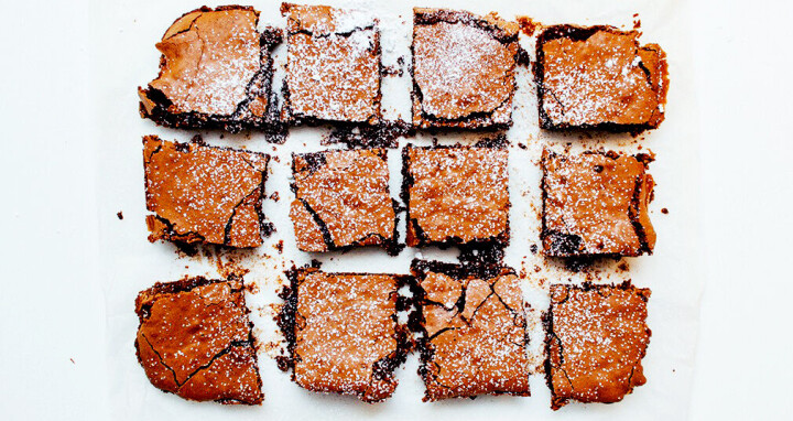 Glutenfrie og veganske mandelbrownies