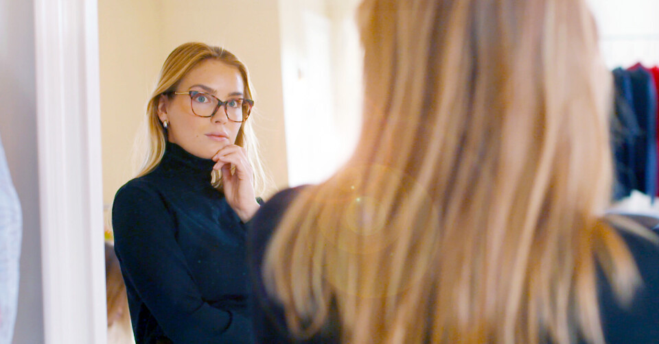 Slik styler du Balmain x Specsavers-brillene