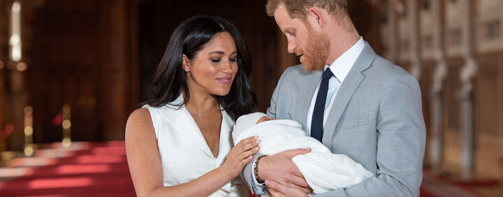 Se de første bildene av Meghan og Harrys sønn