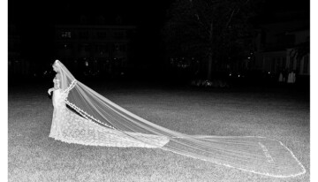 Se de første bildene av Hailey Baldwins tredje brudekjole