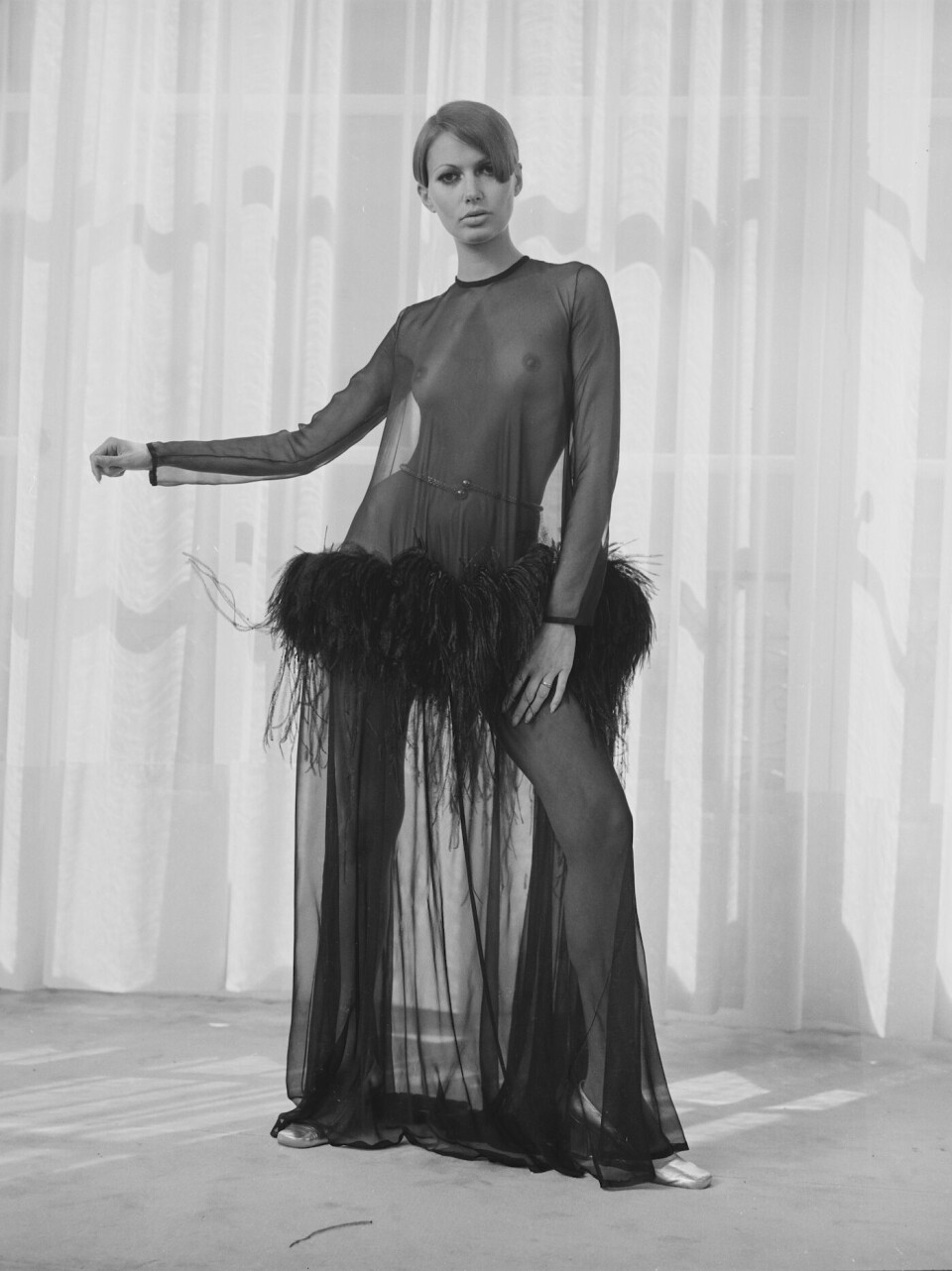 Florlette kjoler som avslører lekkert undertøy og bar hud. Hvorfor ikke by litt på deg selv?
Denne høsten vi vi være sensuelle på en delikat og elegant måte. Hent inspirasjon fra vårt deilige moodboard, og sjekk ut våre akkurat-passe-avslørende-favoritter!
Har du fått med deg høydepunktene fra moteuken i Paris?
Vis litt hud Florlette kjoler som avslører lekkert undertøy og bar hud. Hvorfor ikke by litt på deg selv?
Denne høsten vi vi være sensuelle på en delikat og elegant måte. Hent inspirasjon fra vårt deilige moodboard, og sjekk ut våre akkurat-passe-avslørende-favoritter!
Har du fått med deg høydepunktene fra moteuken i Paris?
Vis litt hud