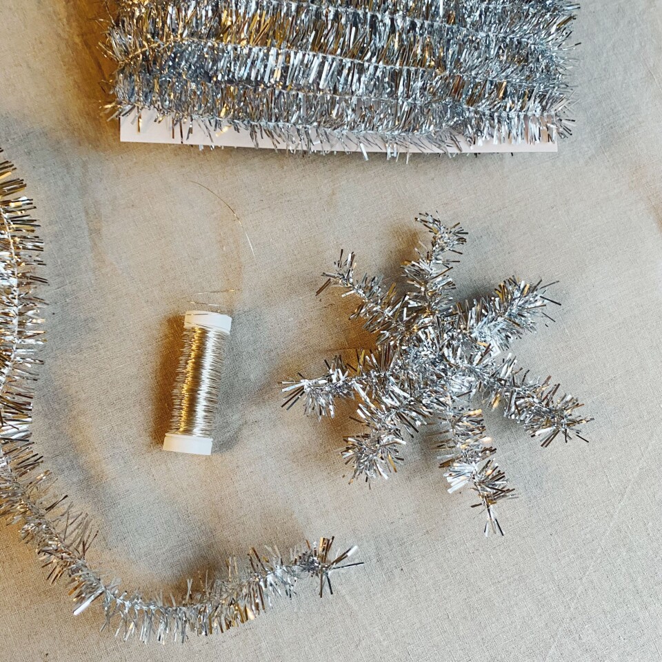 Hjemmelaget julepynt: Tinsel-stjerne