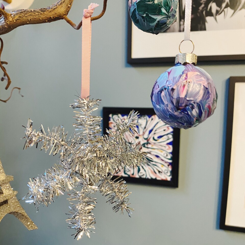 Hjemmelaget julepynt: Tinsel-stjerne