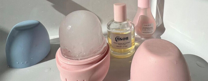 Beauty hack: Ice face roller