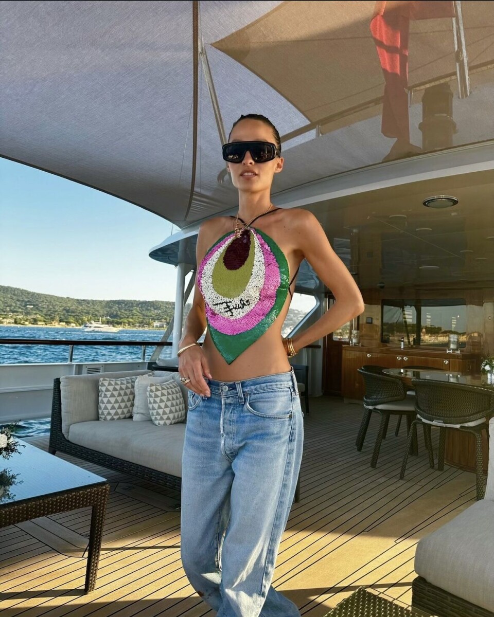 3 sommerlige måter å style jeansen på