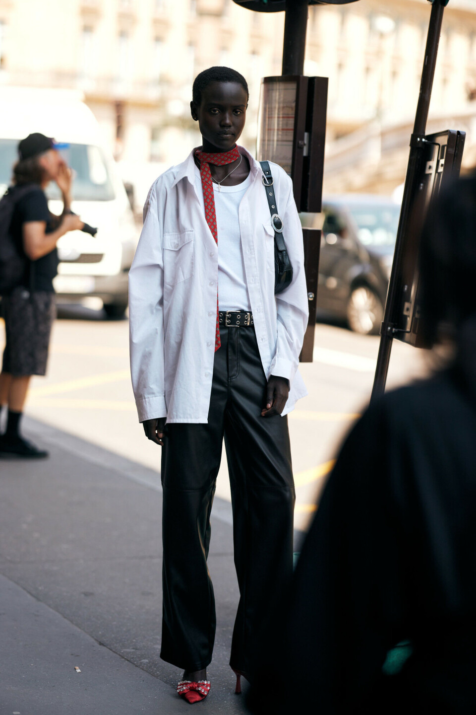 Den hvite skjorta: Slik styler du den fra sommerfresh til kontorklar