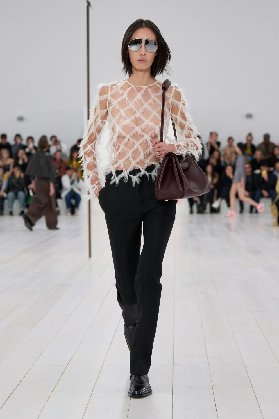 Bli med ELLE på Loewe-visning i Paris