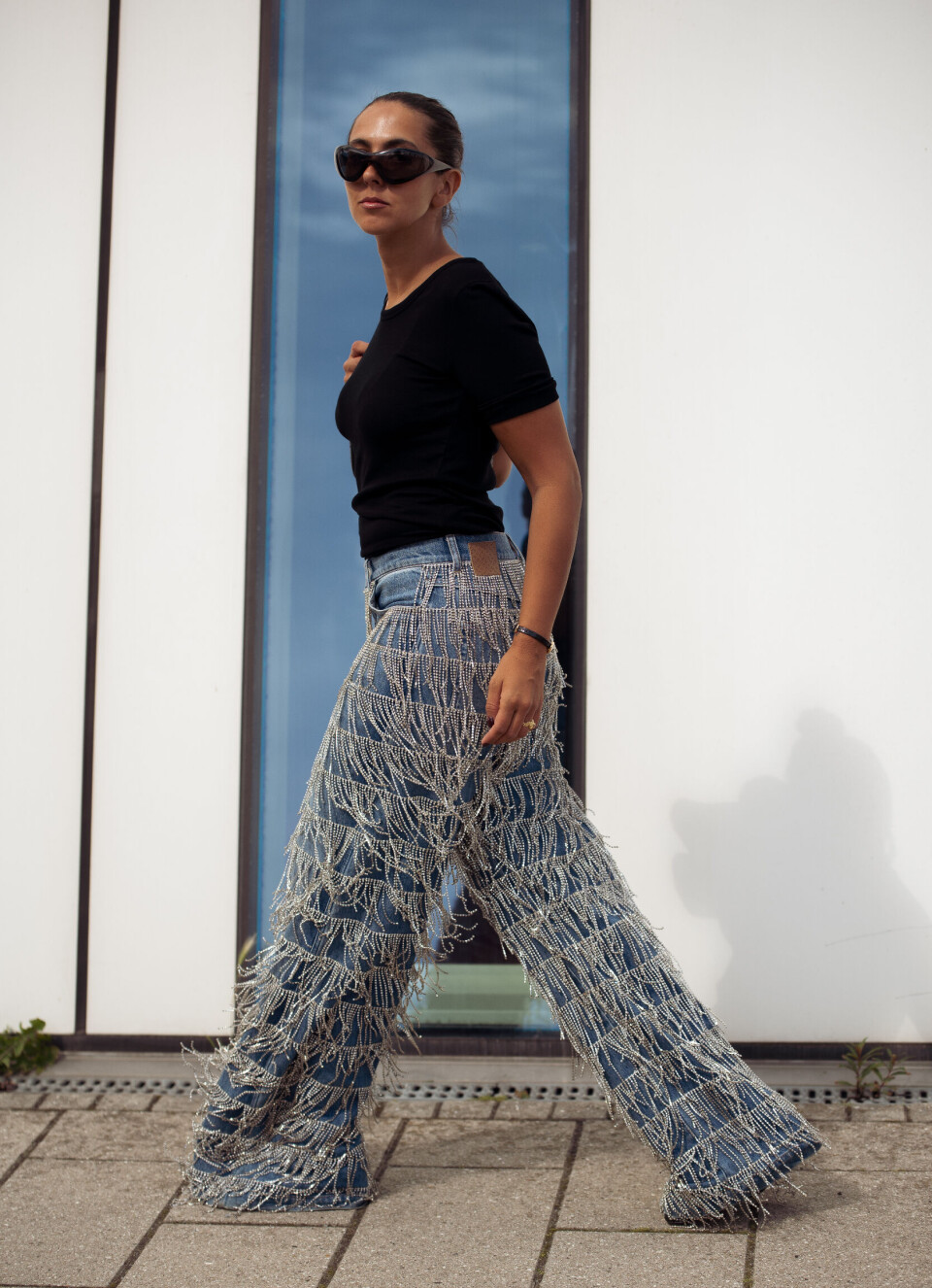 Jeans full av strass fra danske Munthe stylet til CPHFW i august.