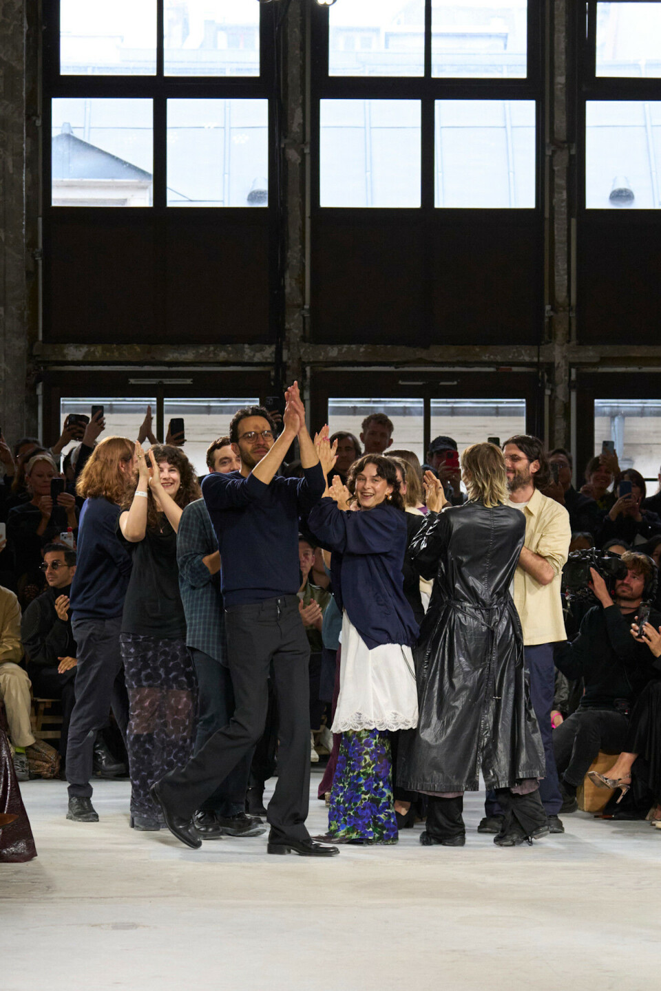 Julian Klausner (til venstre) har vært en del av huset siden 2018. Nå trer han inn i rollen som Creative Director.