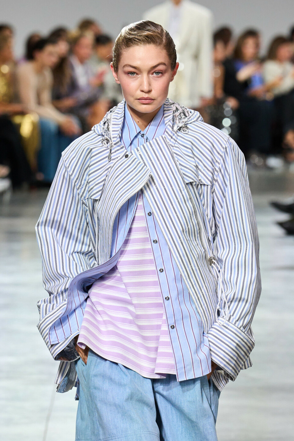 Gigi Hadid deler sitt favorittantrekk for date night og sine beste stylingtips