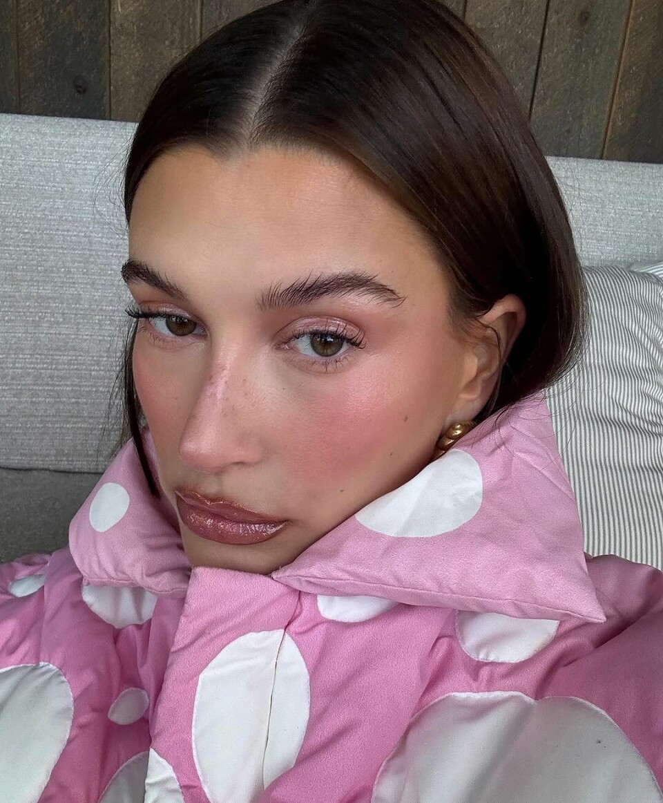 'Cashmere hair' preger hårverdenen nå - som sett på blant annet Hailey Bieber.