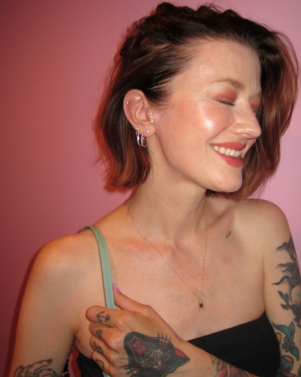 Marianne Theodorsen gløder med både fresh sminke og tilbehør.