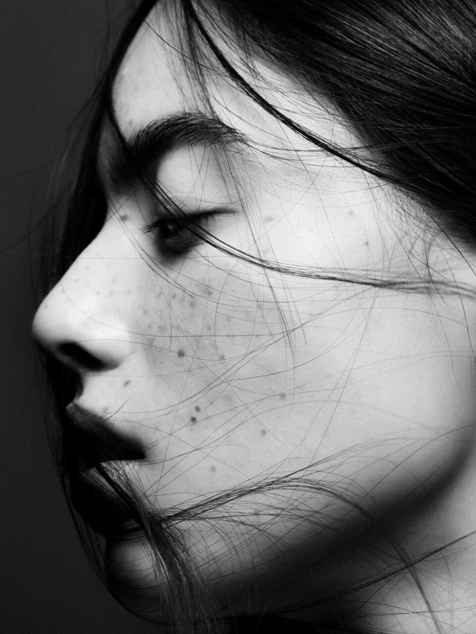 Klesgigant lanserer parfyme og duftlys