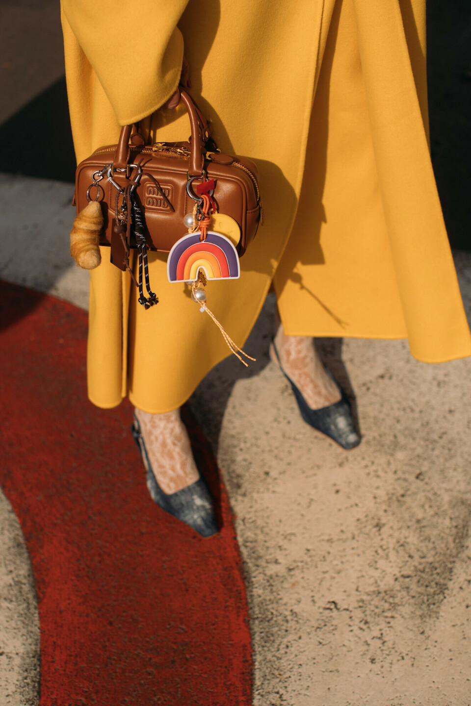 Nostalgiske charms på en elegant Miu Miu, hvorfor ikke? Fra Milano FW25.