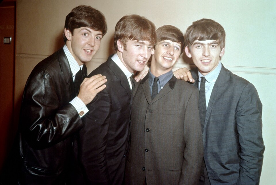 The Beatles i1963. Fra venstre: Paul McCartney, John Lennon, Ringo Starr og George Harrison. ELLE Beatles-biografien | Sam Mendes | Paul McCartney | John Lennon | George Harrison | Ringo Starr | Beatles-film 2028 | Paul Mescal | Harris Dickinson | Barry Keoghan | Joseph Quinn | Gladiator II | Saltburn | Babygirl | Bring Them Down | Beste filmer 2028 | CinemaCon 2024 | Rockehistorie | Musikkfilm | Biografi