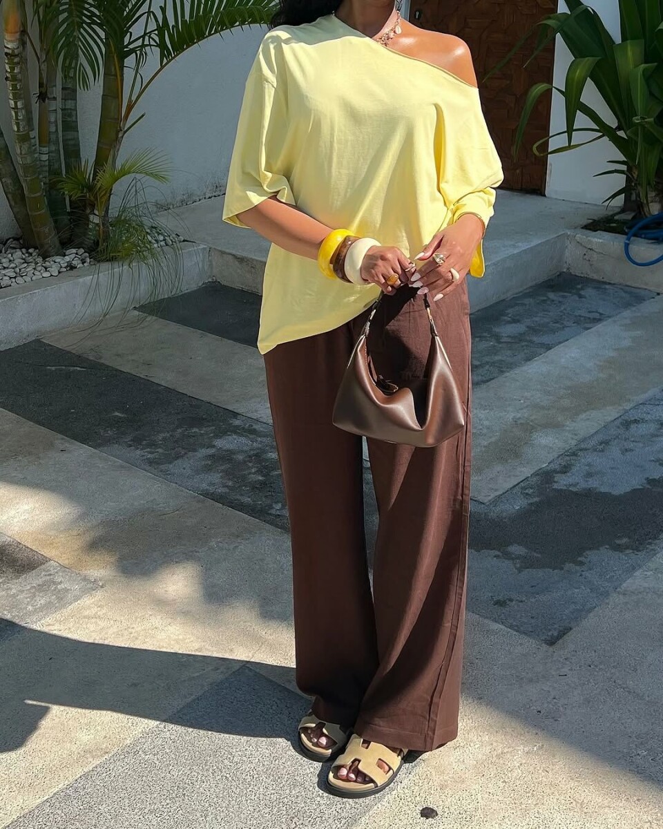 Instagram @_hafsamuhi