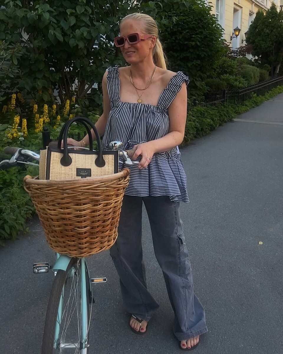 Kom deg ut og utforsk – gjerne på to hjul, akkurat slik som ELLEs Nathalie Helgerud!