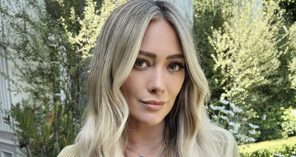 Hilary Duff deler genialt sminkehack for uimotståelige øyne