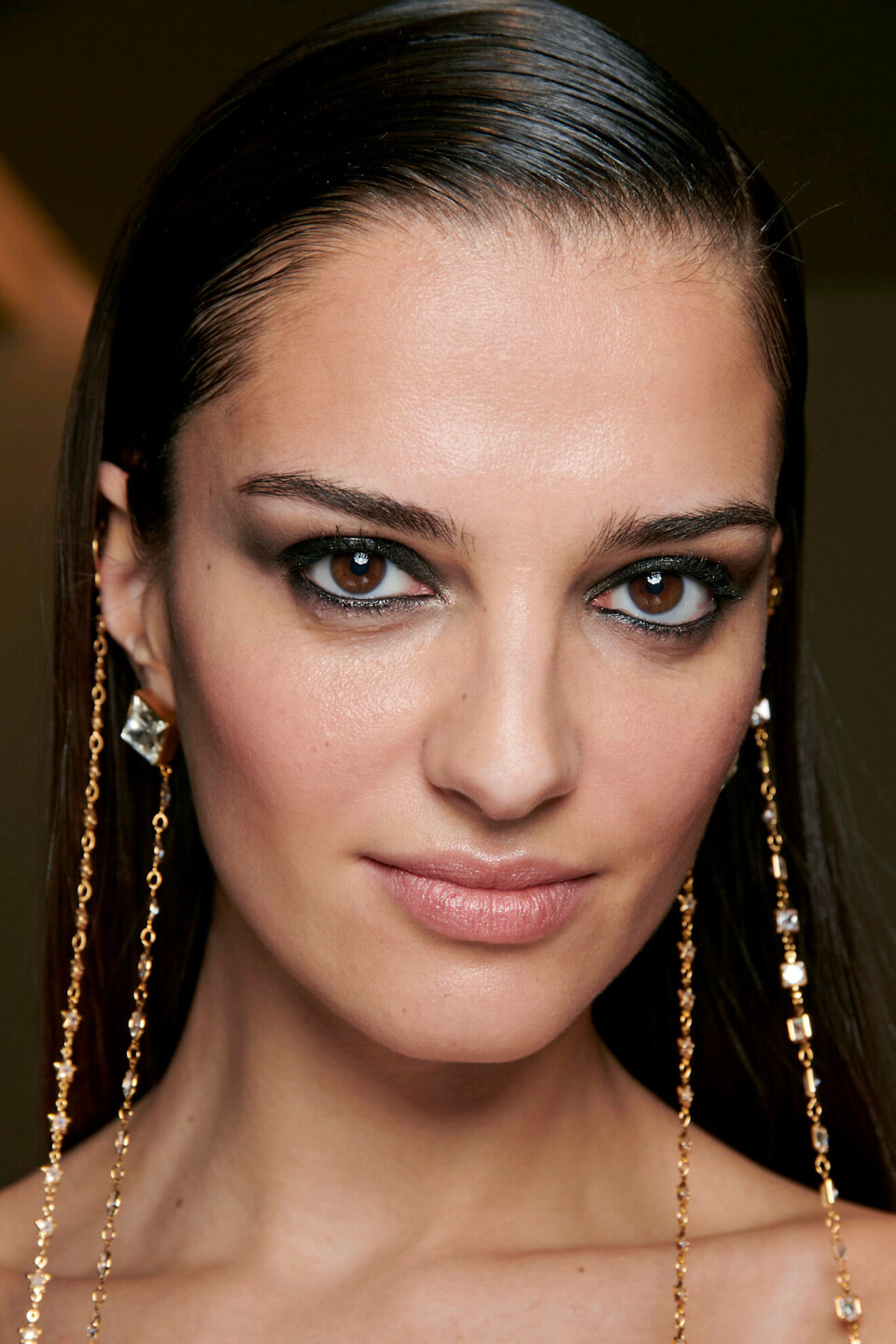 Vi viser deg hvordan du nailer smokey eyes denne høsten. Smokey eyes – slik lager du den klassiske looken