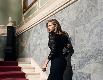 Se Pia Tjelta Studio SS26 live her