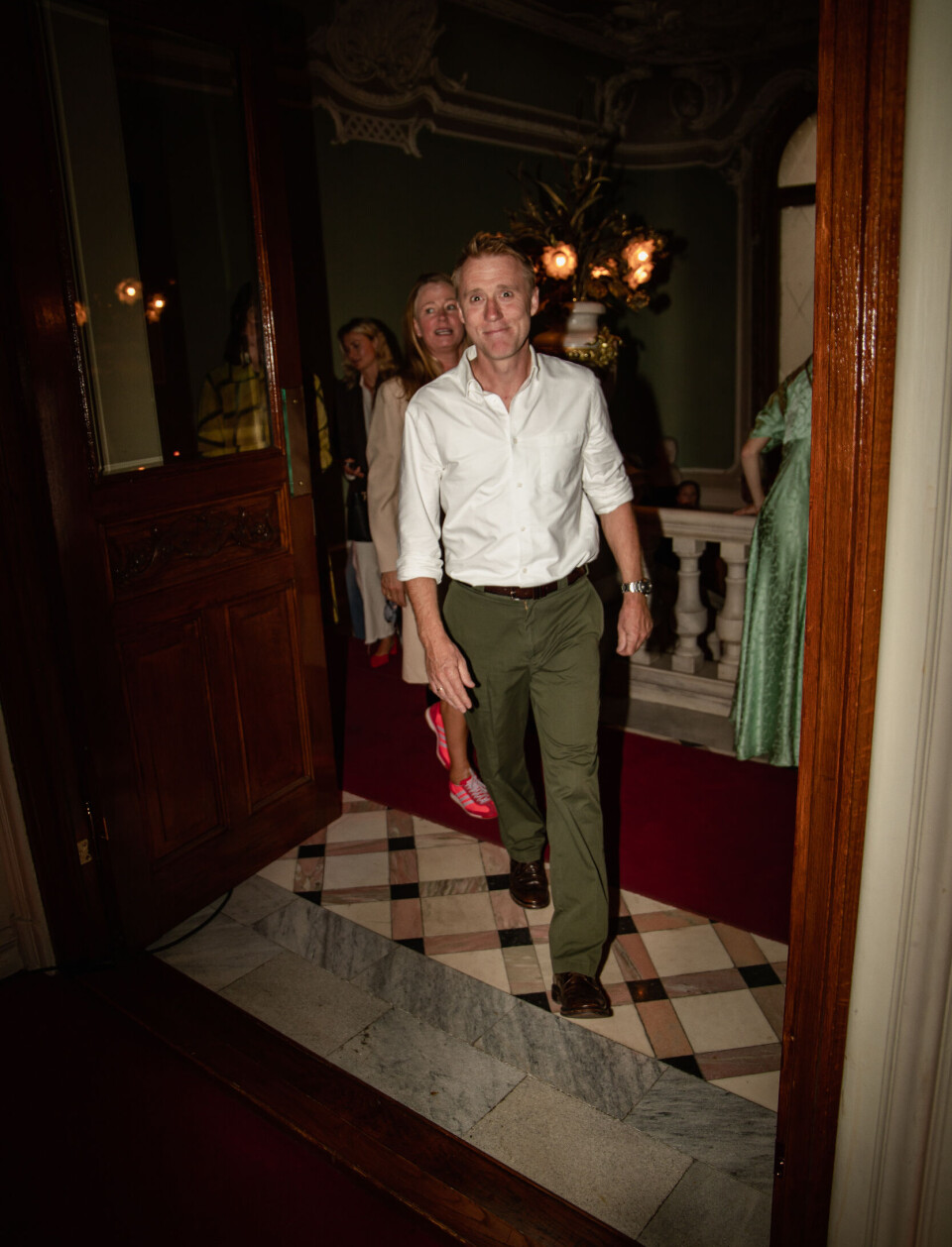 Se bildene fra Pia Tjelta Studios første moteshow på ærverdige Nationaltheatret Thorbjørn Harr Dødsdansen