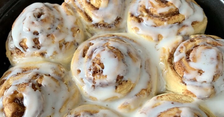 Cinnamon rolls med cottage cheese er akkurat det vi vil bake nå