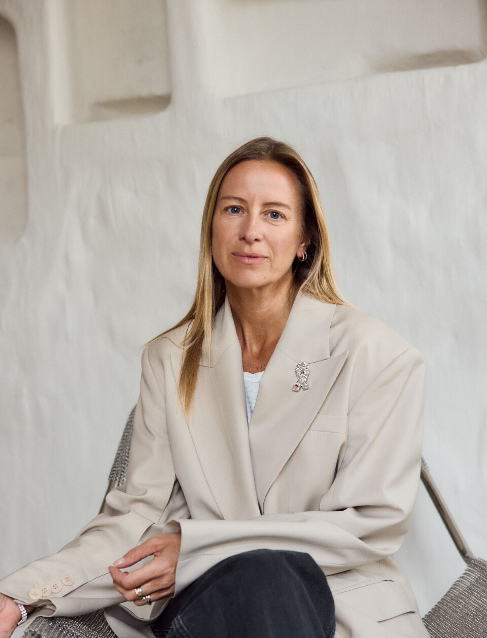 – Sløyfen er et symbol på livet! Rosa sløyfe 2025 – årets designer er Celine Aagaard fra ENVELOPE1976