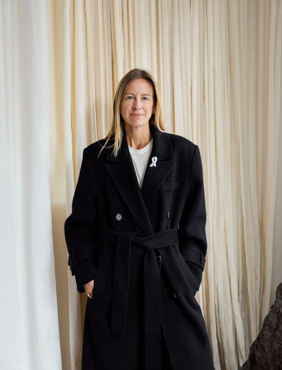 Dette er årets rosa sløyfe Designer Celine Aagaard bak ENVELOPE1976 står bak årets Rosa-sløyfe 2025