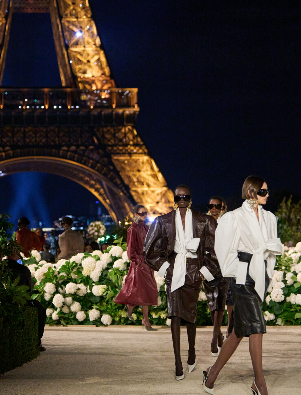 Kjendisene strømmet til for å se Saint Laurent-visningen i Paris
