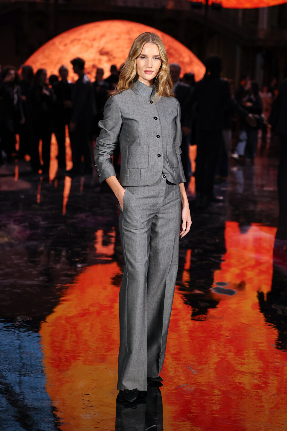 Dette er 'nye CHANEL' Rosie Huntington Whitely på Chanel-Showet.