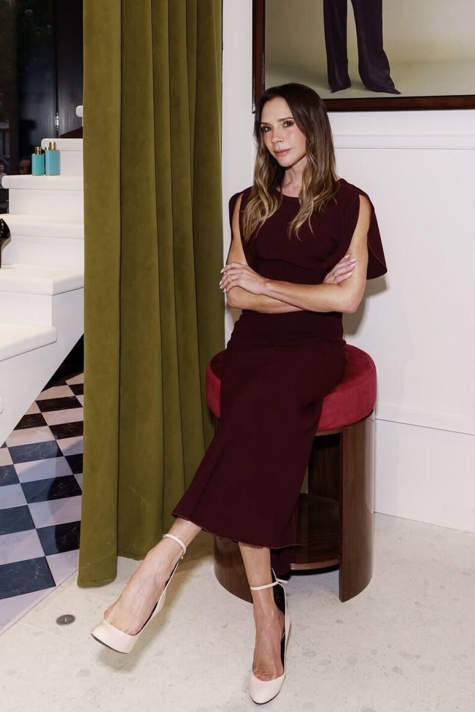 I dag lanserer Victoria Beckham både kleskolleksjon og egen serie