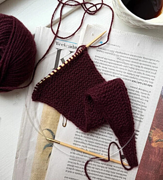 Strikk ditt eget Sophie-skjerf – høstens mest trendy accessoir