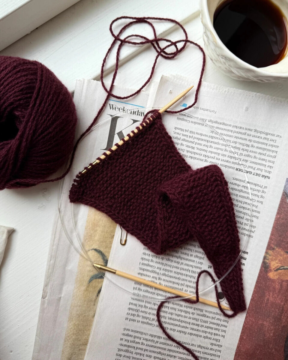 Strikk ditt eget Sophie-skjerf – høstens mest trendy accessoir