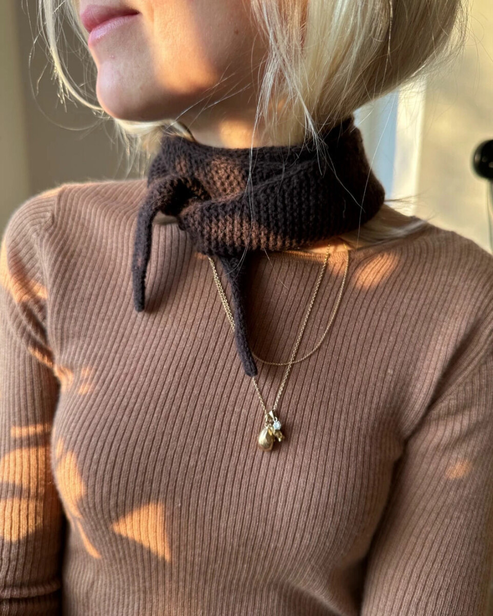 Strikk ditt eget Sophie-skjerf – høstens mest trendy accessoir