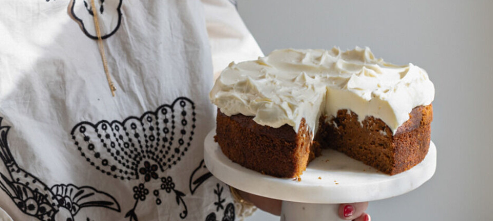 Næringsrik nytelse: slik lager du Tiril Refsums saftige gulrotkake