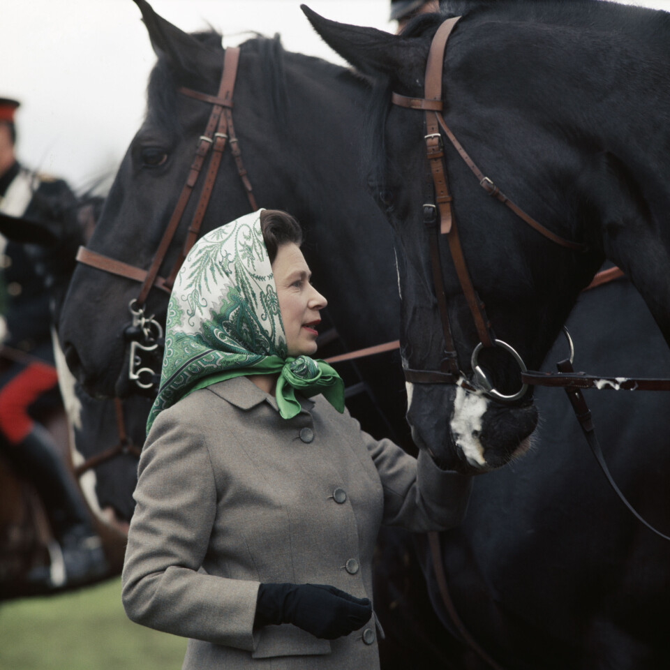 Uventet stilinspirasjon i høst – dronning Elizabeths signaturlook