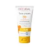 En hvit og oransje tube med DECUBAL face cream 50+ og SUN står mot hvit bakgrunn.