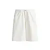 Lys bermudashorts med høy midje og vide ben mot hvit bakgrunn.