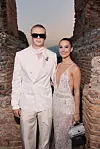 Erling Braut Haaland og Isabella Haugseng Johansen under Dolce & Gabbanas eksklusive visning på Sicilia.