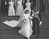 BRYLLUP: Kronprins Harald og Sonja Haraldsen forlater Oslo domkirke etter vielsen 29. august 1968.