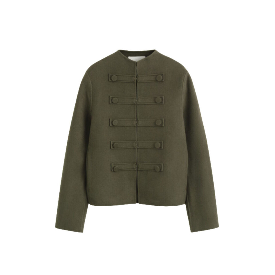 Uniformsjakke i ull fra COS