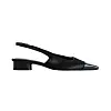 Svart, spiss slingback-sko med lav hæl fotografert mot hvit bakgrunn.